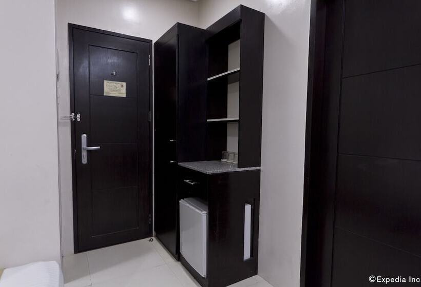 اتاق خانوادگی, Stella