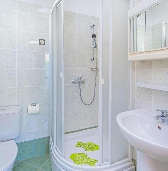 إستوديو قياسى مطل على البحر مزوَّد بشرفة, Sunny House Free Parking