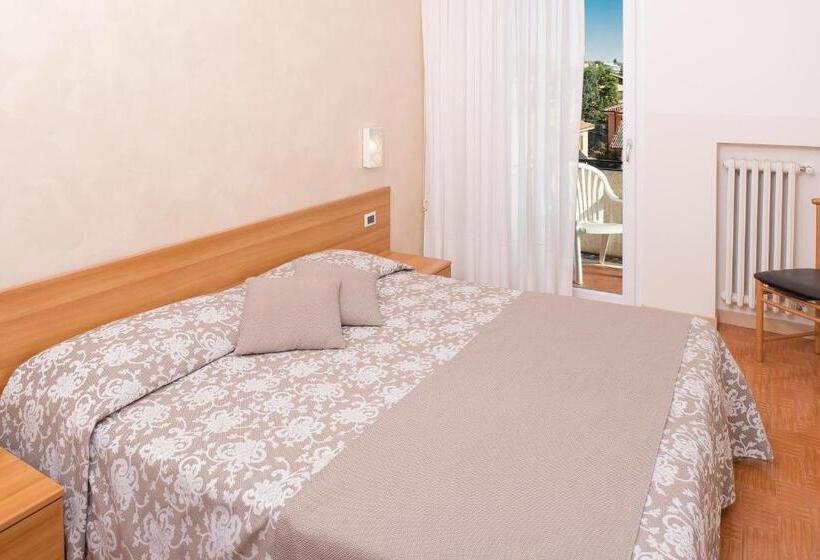 标准间带阳台, Taormina