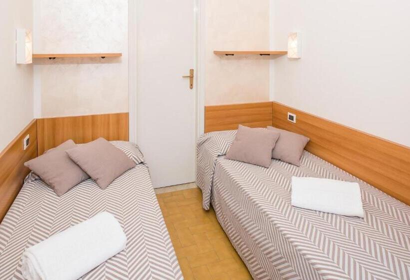 Номер Basic с Балконом, Taormina