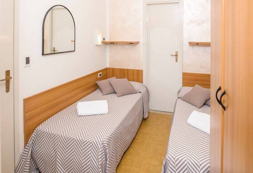 带阳台基本间, Taormina