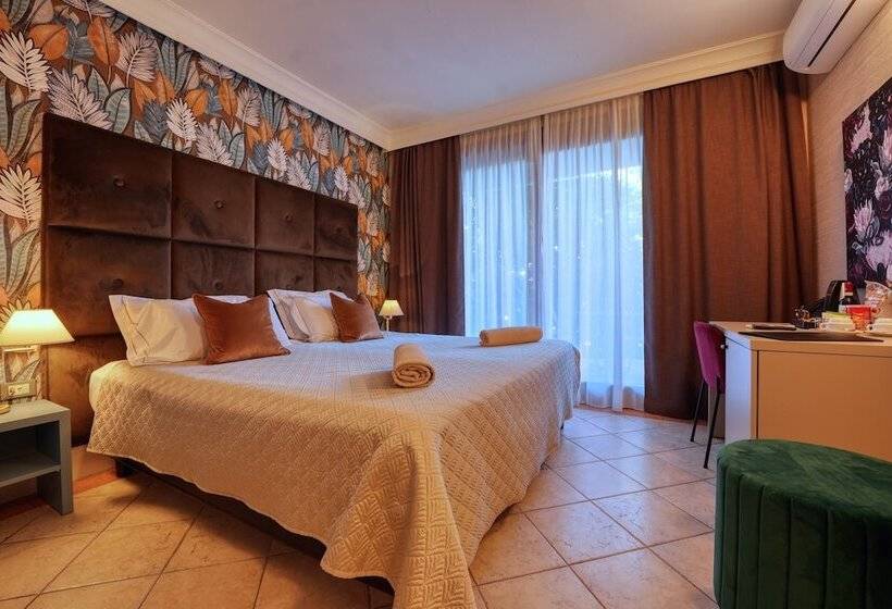 Классический Номер, Palazzo Della Scala Spa Hotel Suites & Apartments
