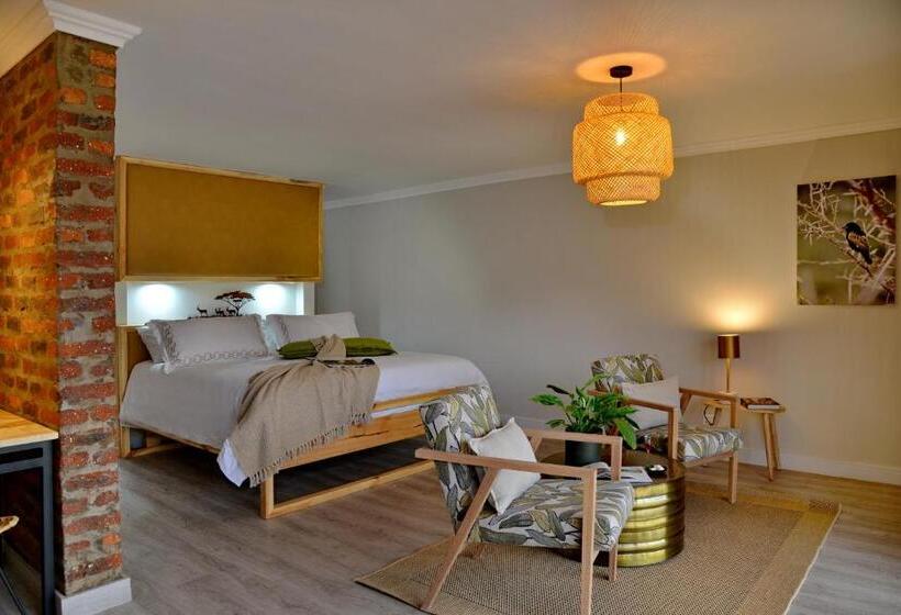 جناح, Garden Route Safari Camp