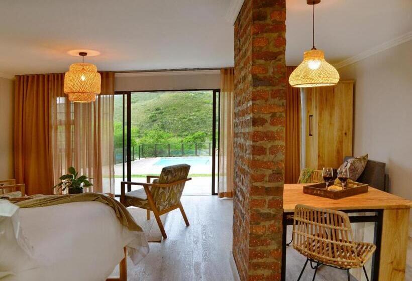 جناح, Garden Route Safari Camp