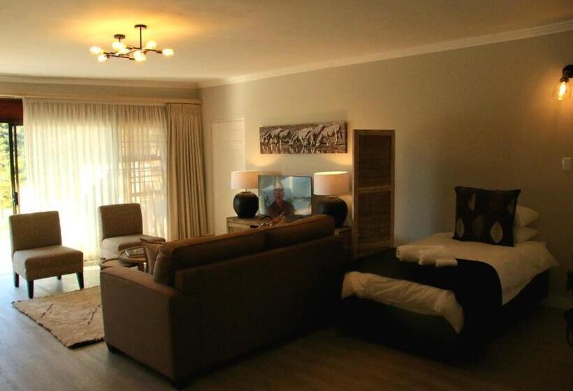 غرفة ديلوكس ثلاثية, Garden Route Safari Camp