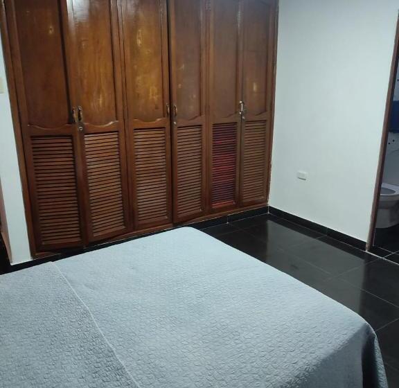 سوییت, Casa Aluna Hostel