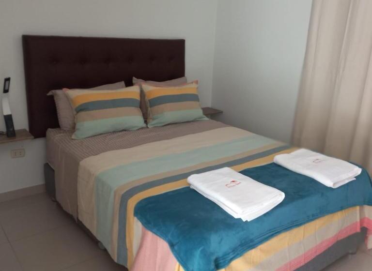 اتاق لوکس با بالکن, Del Valle House Ii