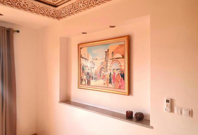 דירת חדר נוף לים, Mahdia Baghdadi Laourient Apartments, Restaurant, Café