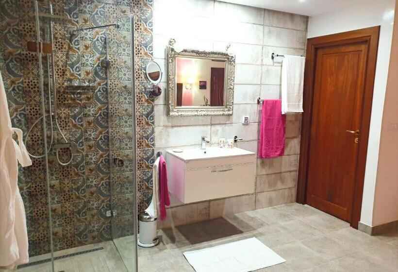 דירת חדר, Mahdia Baghdadi Laourient Apartments, Restaurant, Café