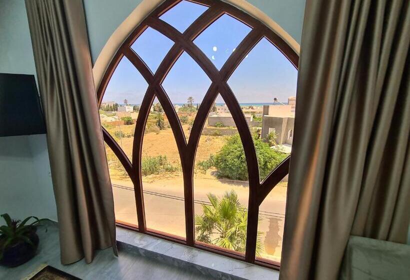 דירת חדר, Mahdia Baghdadi Laourient Apartments, Restaurant, Café