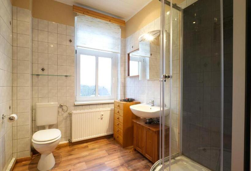 Номер Стандарт Совместная Ванная, Ef29 Zimmer Am Busbahnhof