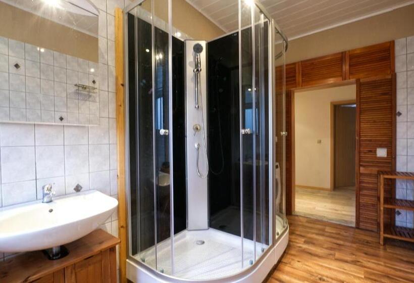 Кровать в Общей Комнате, Ef29 Zimmer Am Busbahnhof