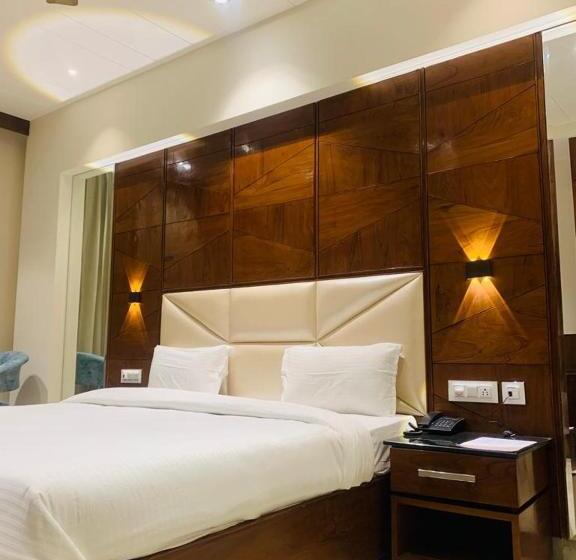 חדר דלוקס, West End View