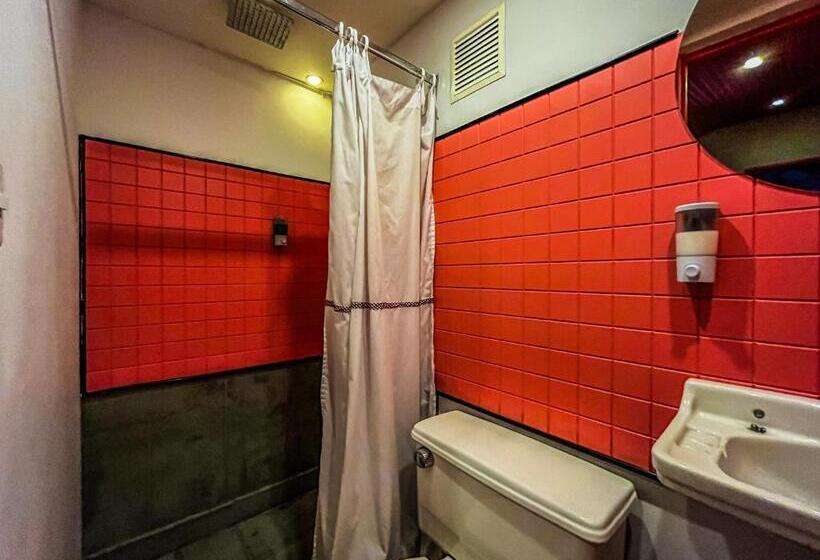 חדר אקונומי, Fardo Hotel Boutique En Ibague   Zona G   Recepción Digital 24h