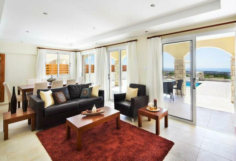 וילה בת 2 חדרי שינה, Club St. George