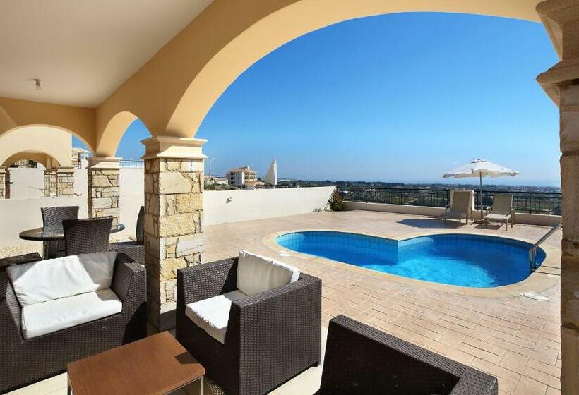 וילה בת 2 חדרי שינה, Club St. George