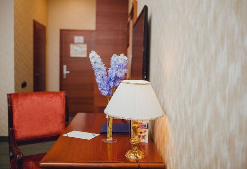 اتاق لوکس, Grand Hotel Vidgof