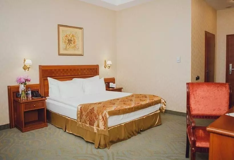 اتاق لوکس, Grand Hotel Vidgof