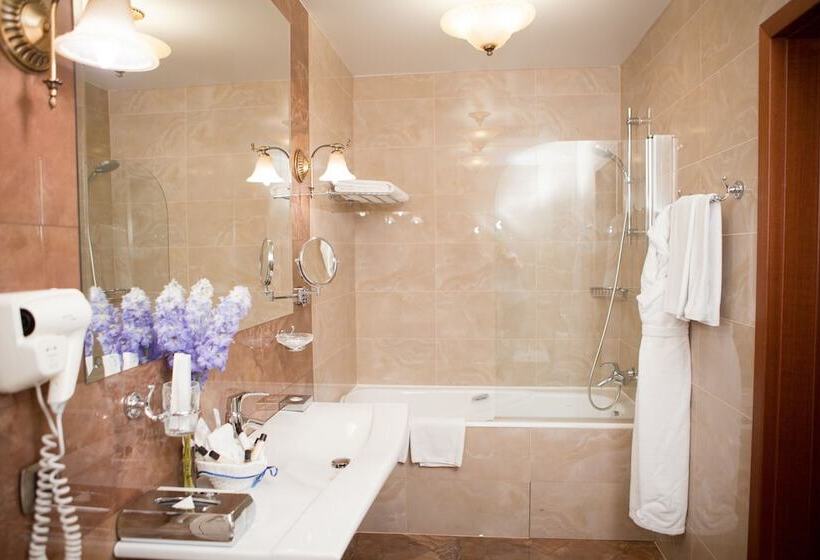 سوییت, Grand Hotel Vidgof