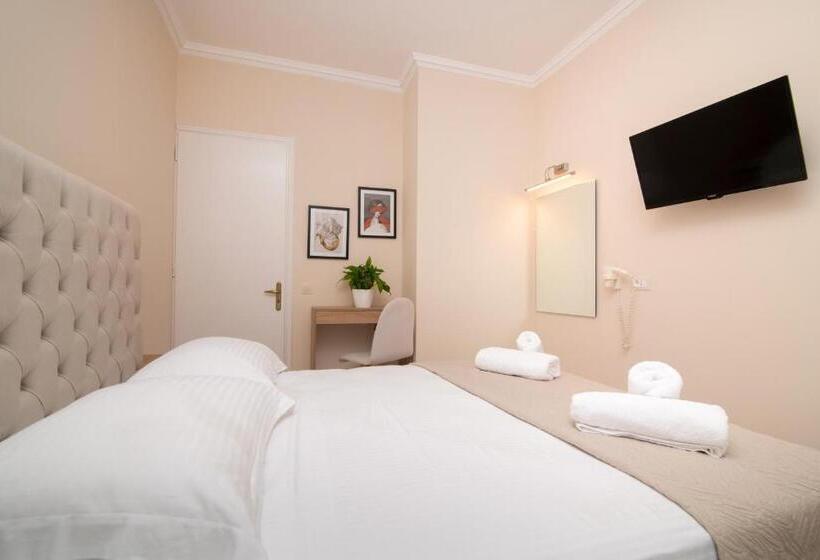 Kertre Néző 1 Szobás Apartman, Edelweiss