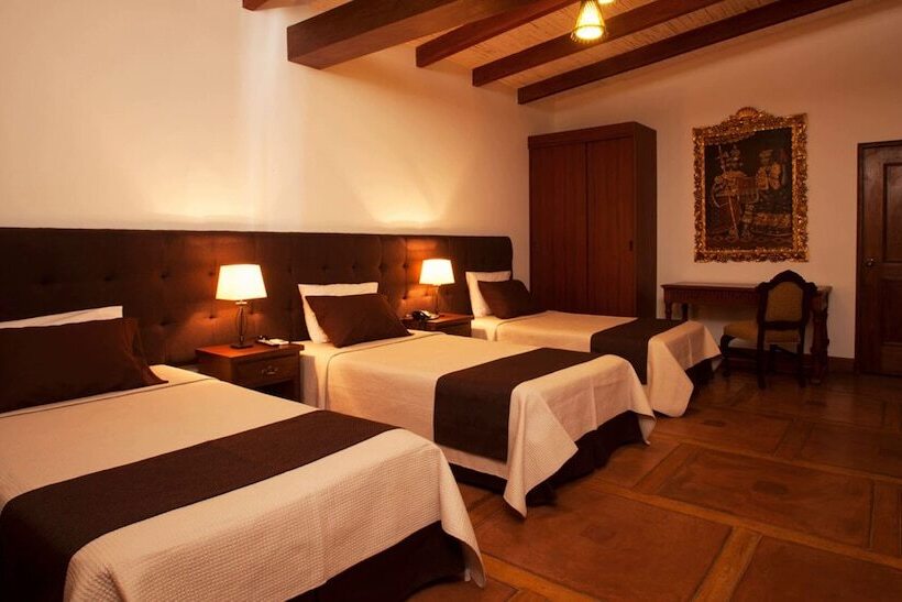 اتاق استاندارد سه نفره, Casa Hacienda Nasca Oasis