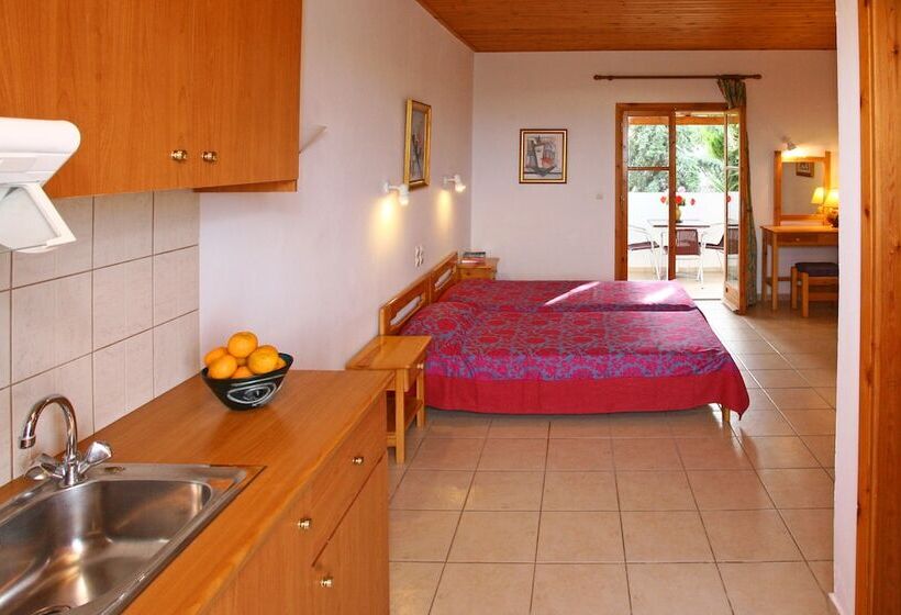 스탠다드 스튜디오, Classic Apartments