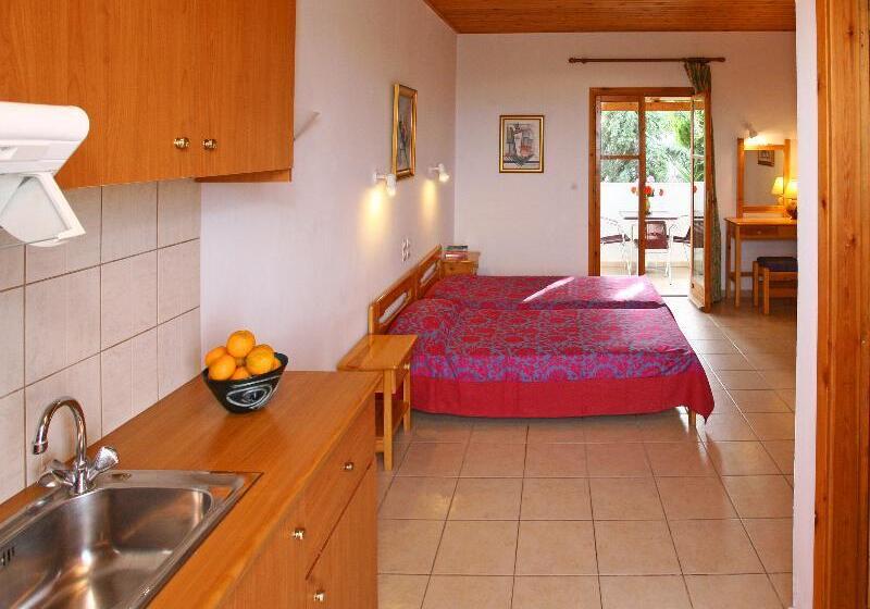 스탠다드 스튜디오, Classic Apartments