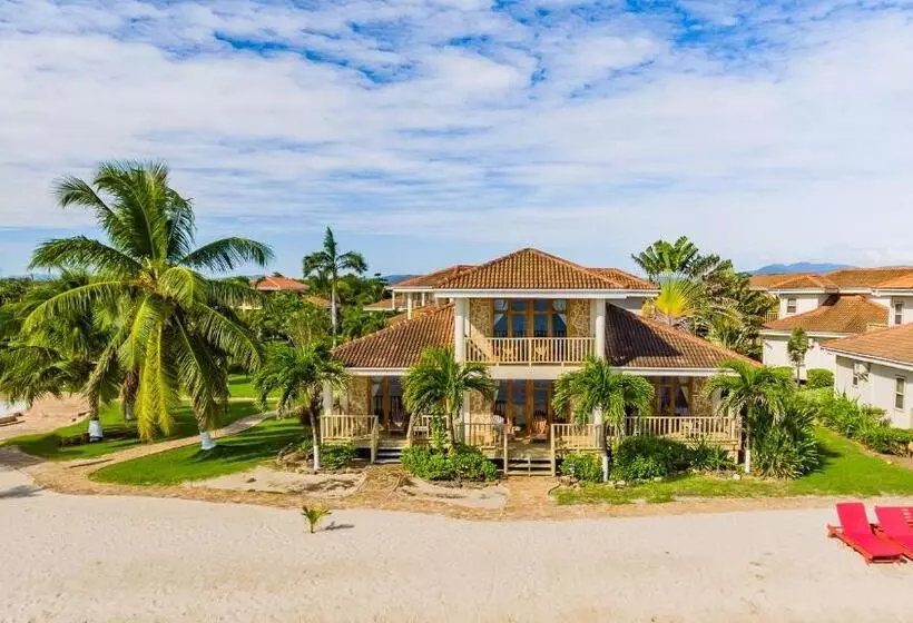 Villa 2 Makuuhuonetta, Hopkins Bay Belize a Muy'Ono Resort
