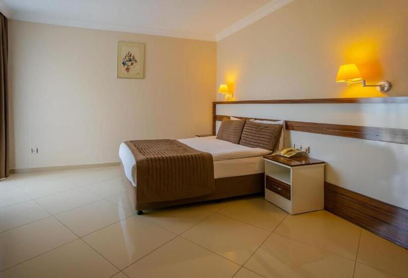 اتاق خانوادگی با چشم‌انداز دریا, Le Monde Beach Resort & Spa