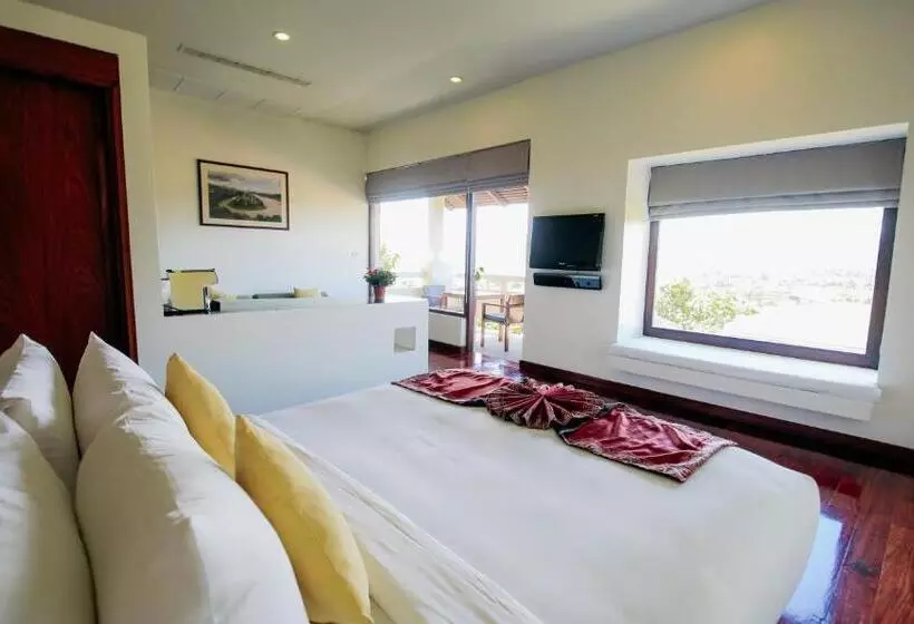 デラックスファミリールーム, Luang Prabang View