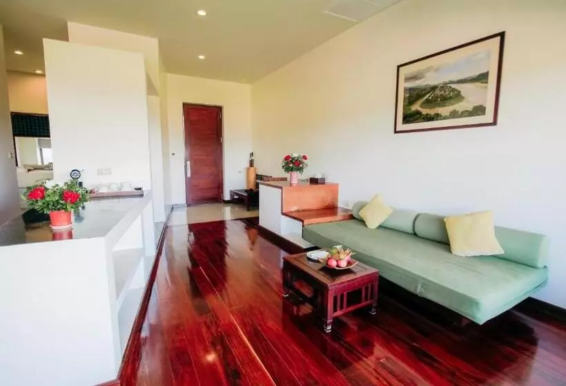 デラックスファミリールーム, Luang Prabang View