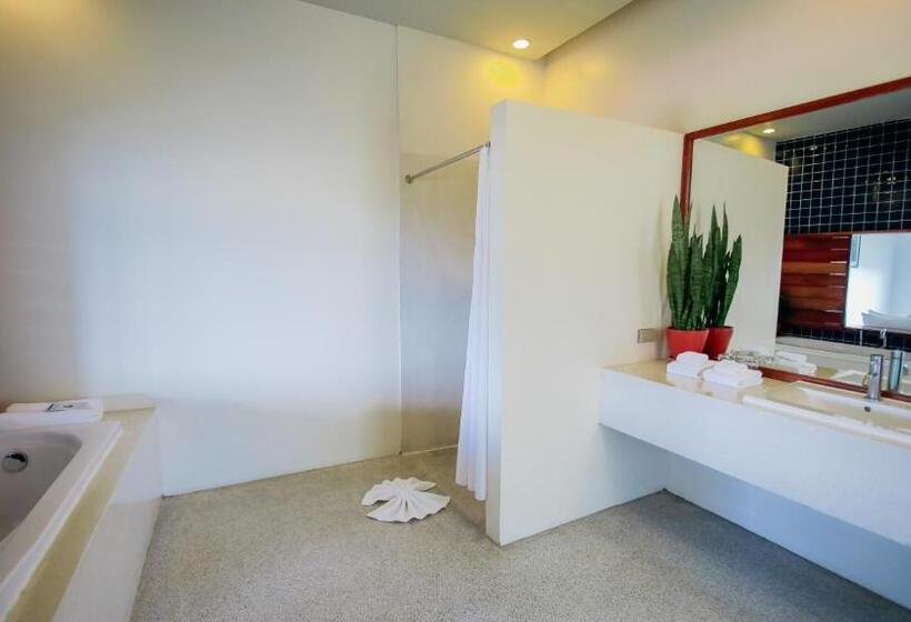 غرفة ديلوكس عائلية, Luang Prabang View