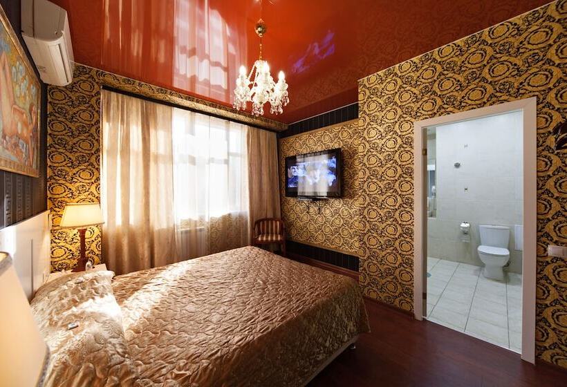 스탠다드 룸, Moya