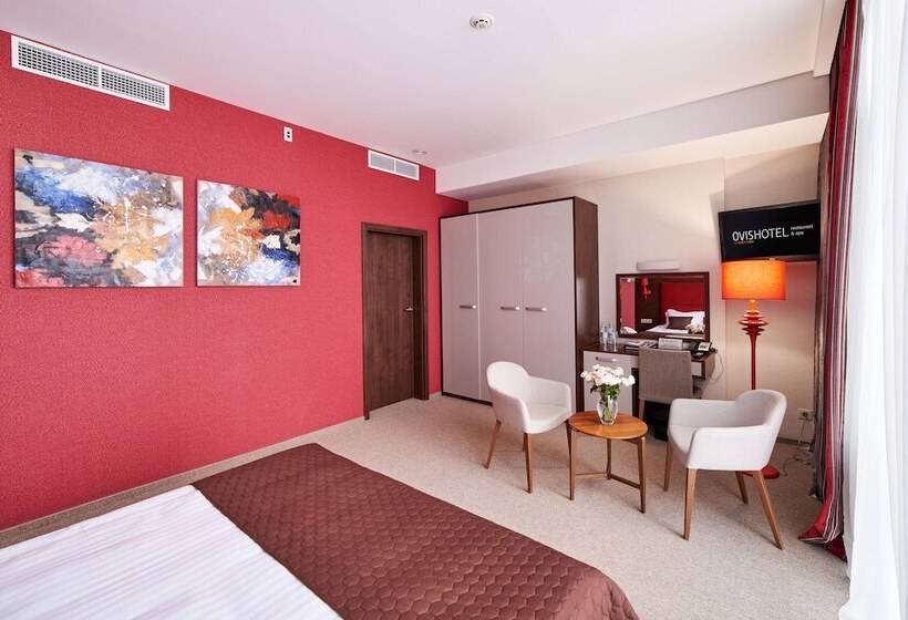 سوییت اجرایی, Ovis