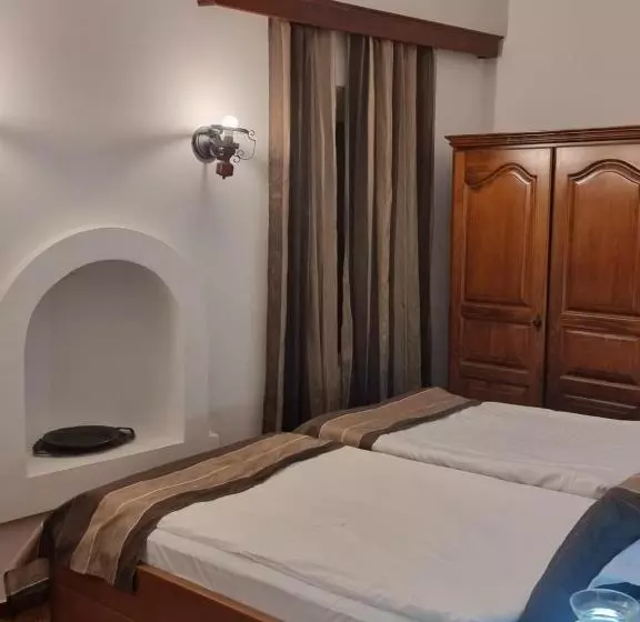 سوییت سوپریور با چشم‌انداز دریا, Palata Venezia