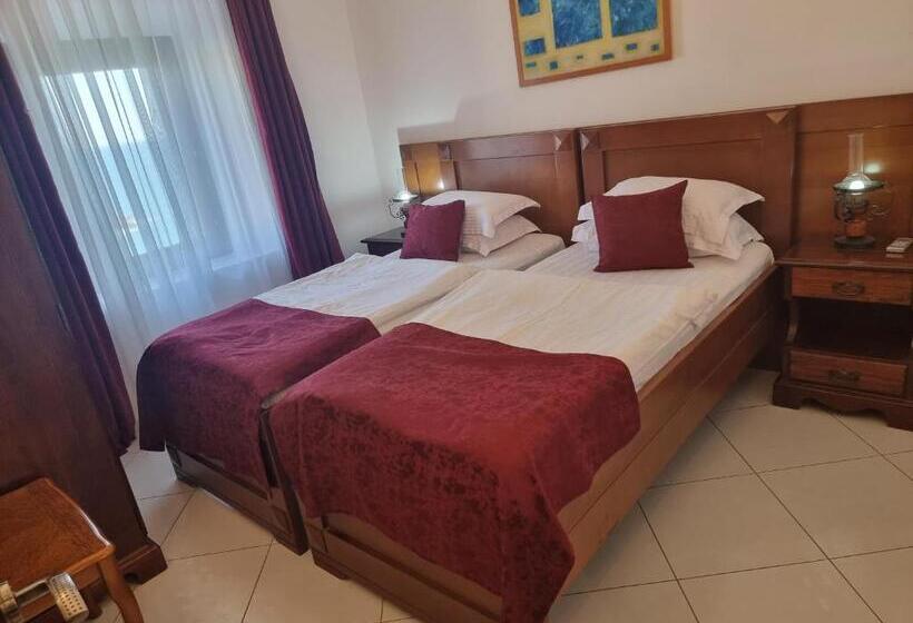 复式套房, Palata Venezia