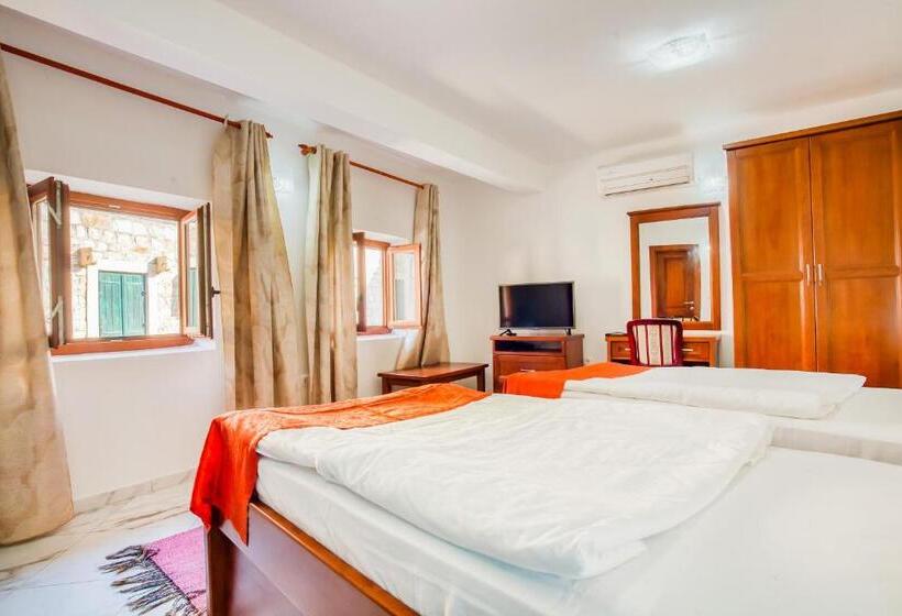 标准间, Palata Venezia