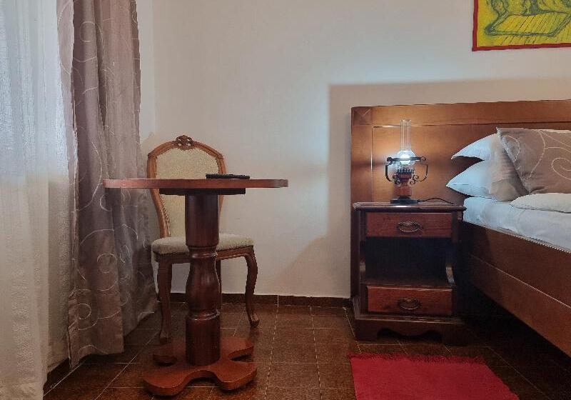 标准间, Palata Venezia