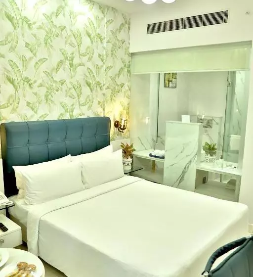 スーペリアールーム, Sarovar Portico Naraina,
