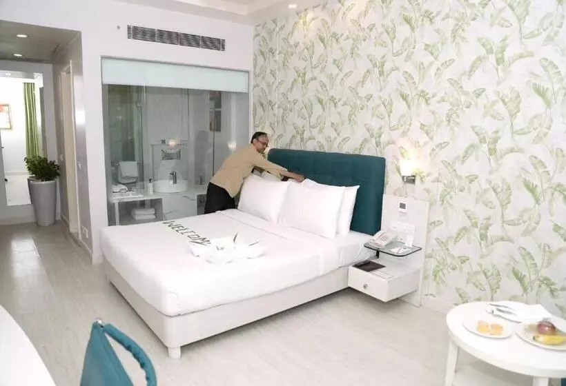 スーペリアールーム, Sarovar Portico Naraina,