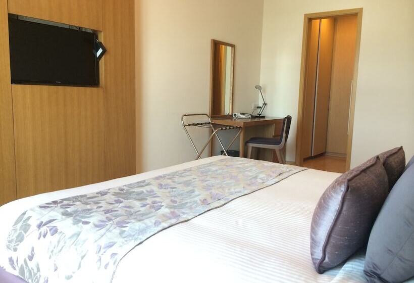 3 Bedroom Premium Apartment, Somerset Vista Ho Chi Minh City