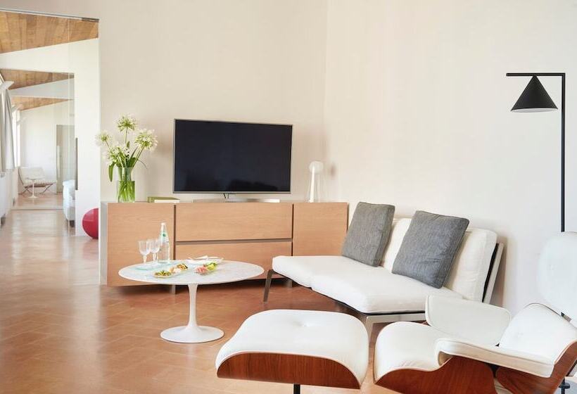 סוויטה, Villa Paola