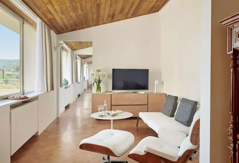 スイート, Villa Paola