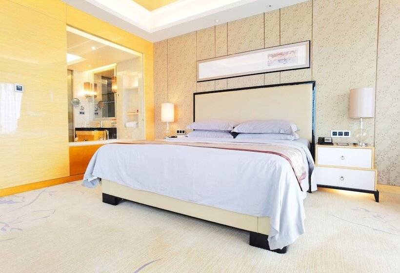 이그제큐티브 룸, Wyndham Grand Plaza Royale Colorful Yunnan