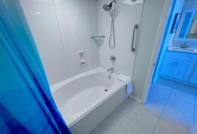 חדר משפחתי נוף לים, Emerald Bay Escape