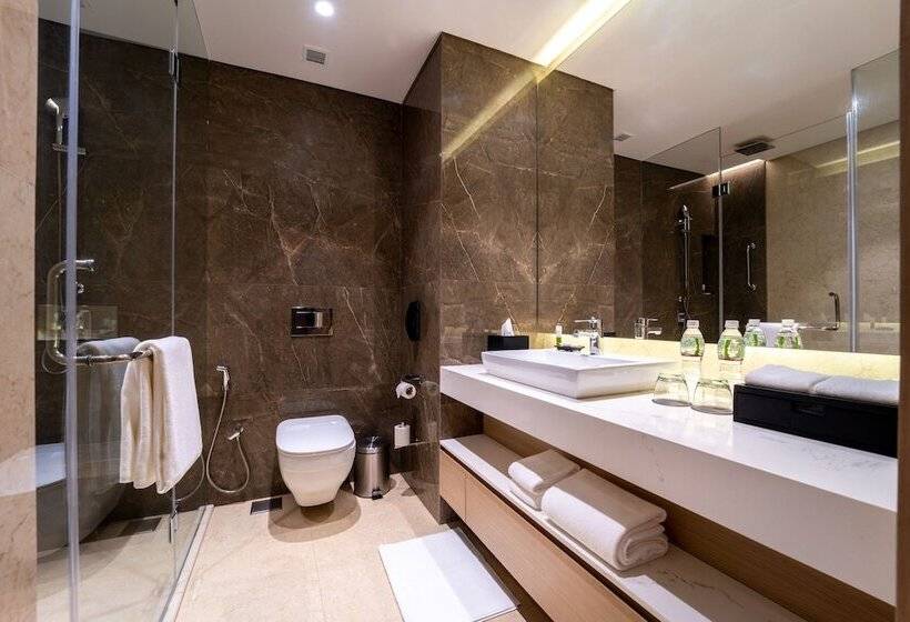 חדר דלוקס נוף לעיר, Courtyard By Marriott Vadodara