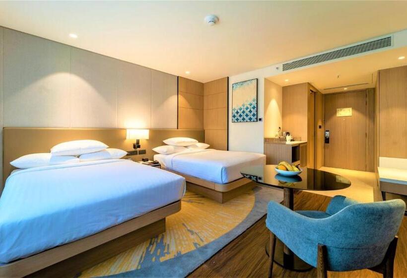 חדר דלוקס נוף לעיר, Courtyard By Marriott Vadodara