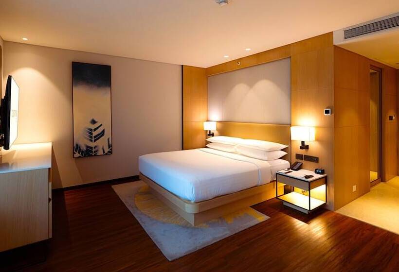 חדר דלוקס נוף לעיר, Courtyard By Marriott Vadodara