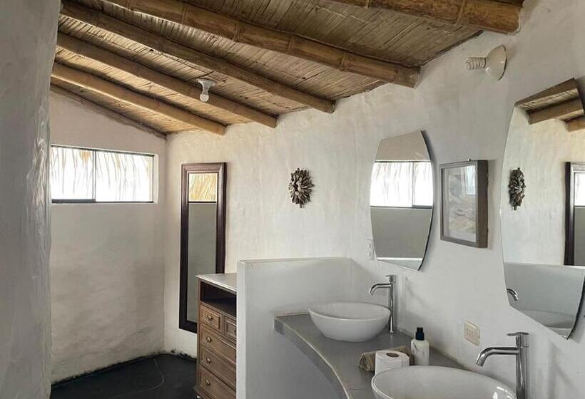 Люкс Вид на Море, Marina Bungalows