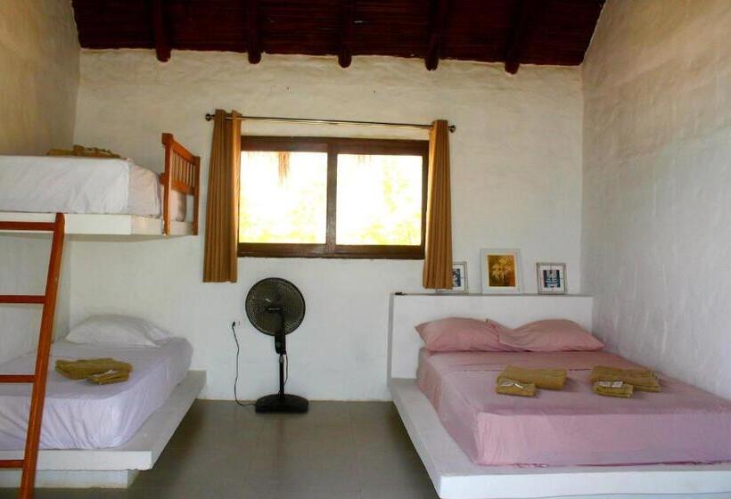 Triple Room Sea View, Marina Bungalows